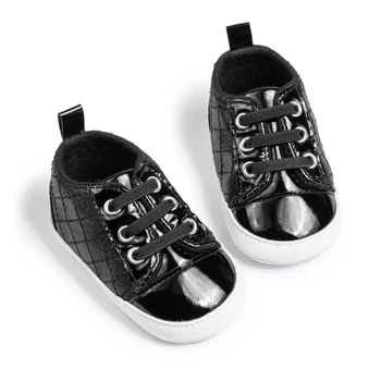 Новая обувь для маленьких мальчиков и девочек; нескользящая зимняя обувь из искусственной кожи с мягкой подошвой; Детские классические кроссовки Унисекс для новорожденных;